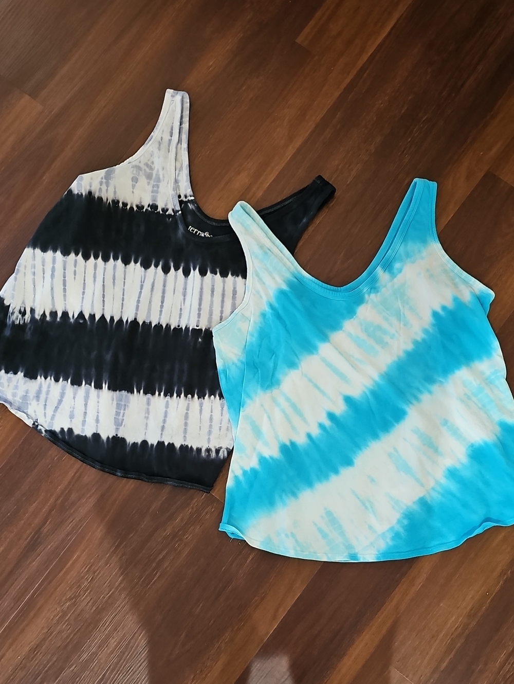 Tie-Dye Scoop Tank Top - Bundle of 2